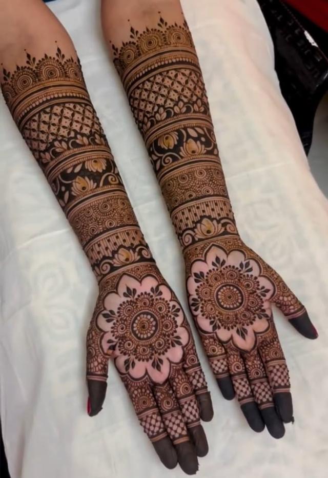 Bridal Henna up to elbow (both hands)